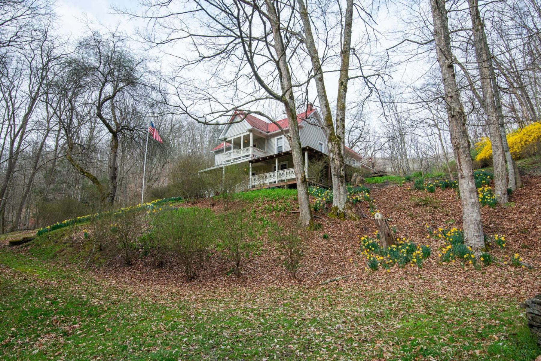 Moore House Inn & Cabins Marlinton Bagian luar foto