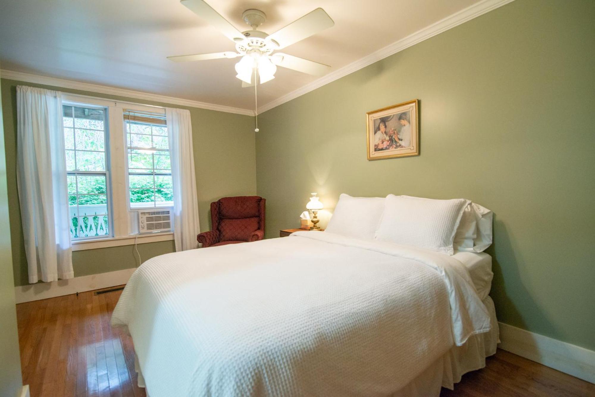 Moore House Inn & Cabins Marlinton Ruang foto