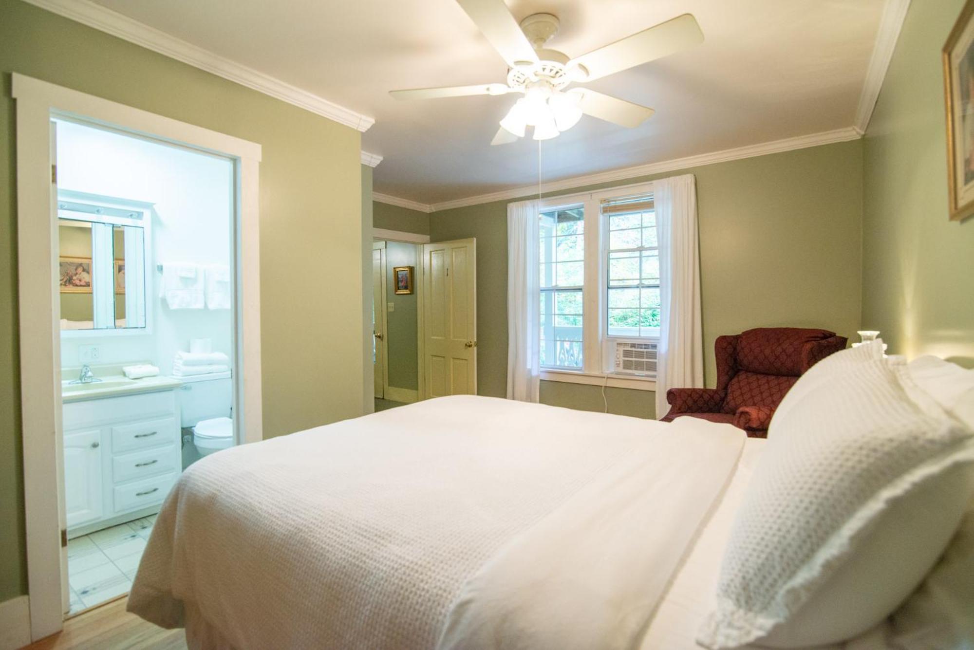 Moore House Inn & Cabins Marlinton Ruang foto